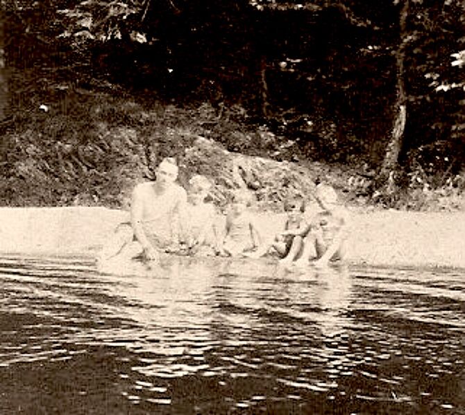 File:Bailey 29.jpg