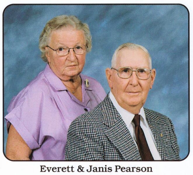File:PearsonEverettJanice2002.jpg