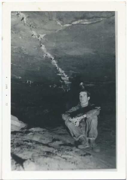 File:KnoxCavePhotoSeries2.jpg