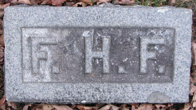 File:Grave-South Berne-FilkinsFredH.jpg