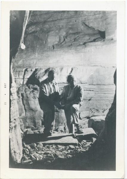 File:KnoxCavePhotoSeries5.jpg