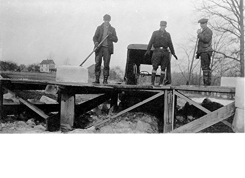 File:Loading Ice.jpg