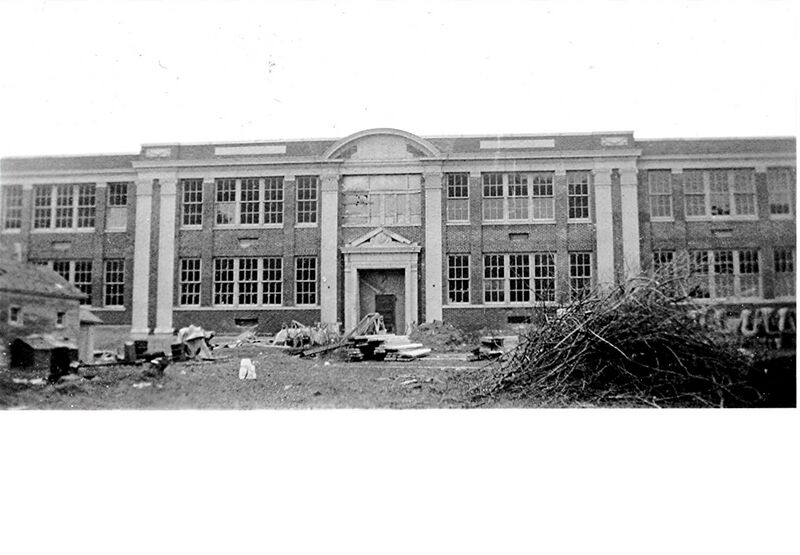 File:Berne-Knox Central School.jpg