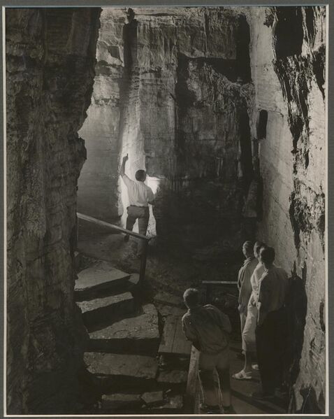 File:KnoxCavePhotoWEB.jpg