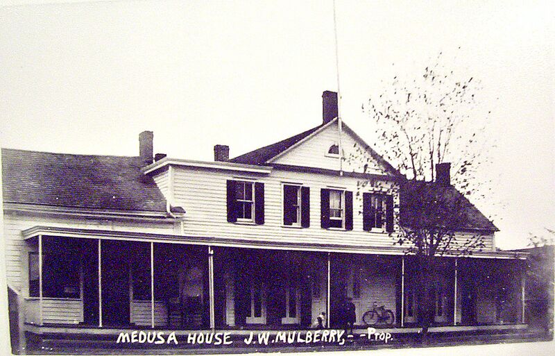 File:Medusa House.jpg