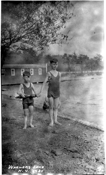 File:TA008WarnersLakeSwimmers1931B.jpg