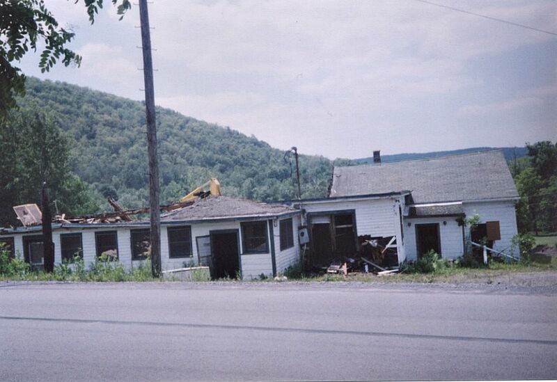 File:Inn 100.jpg
