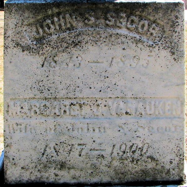File:Grave-Thompsons Lake-Secor,JohnS.jpg