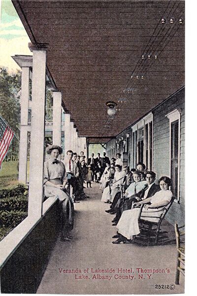 File:Lakeside Hotel 5.jpg