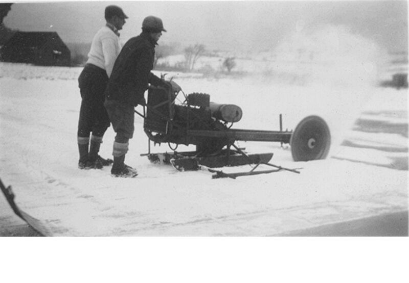 File:Harvesting Ice.jpg