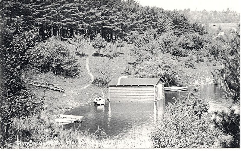 File:Camp Die Waldstille 2.jpg