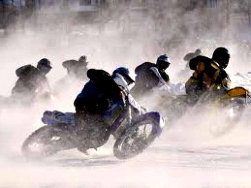 File:Racing 23.jpg