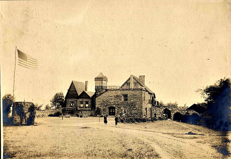 File:Castle 1.jpg