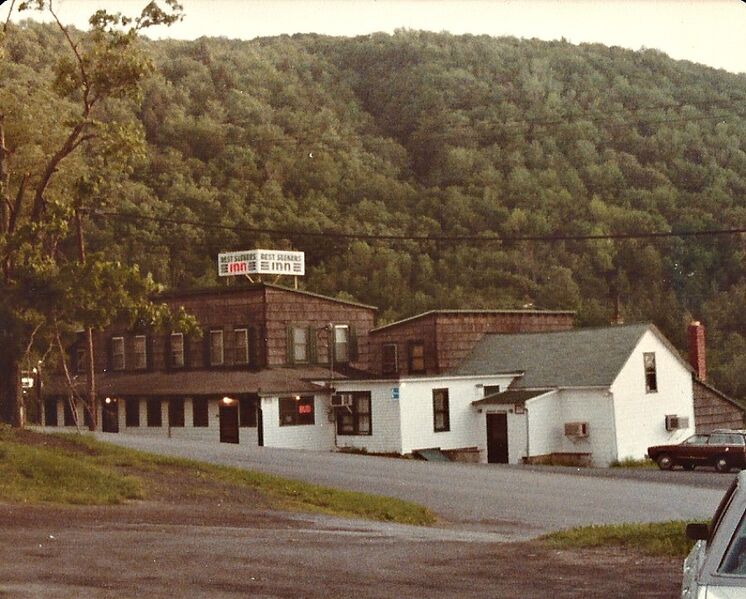 File:Inn 1.jpg