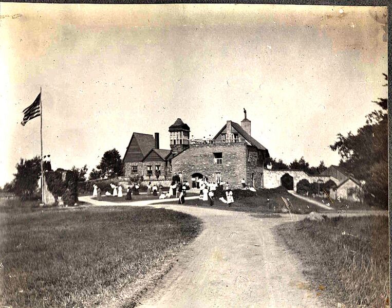 File:Castle 3.jpg