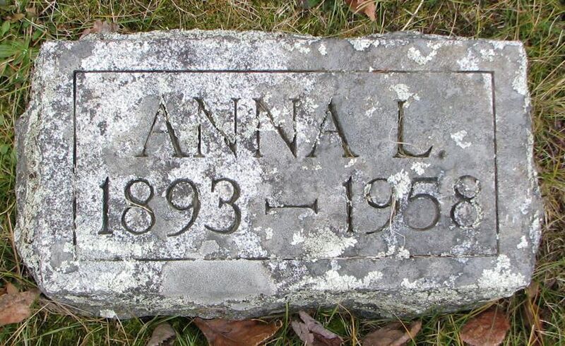 File:Grave-Woodlawn-JansenAnnaL.jpg