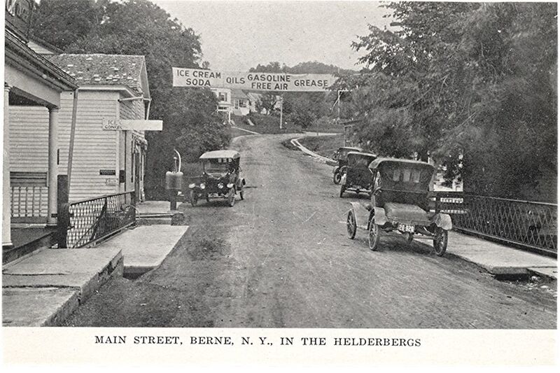 File:Main Street 2.jpg
