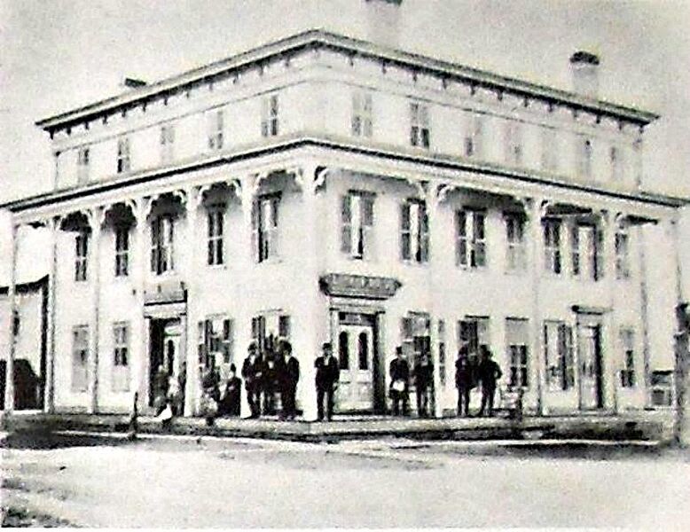 File:ChesterfieldHotel.jpg