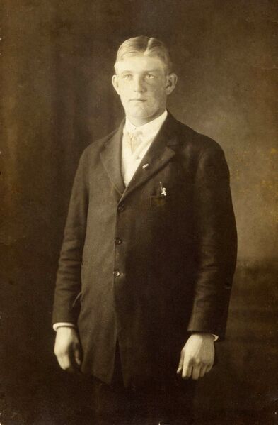 File:Everett Cook Younger.jpg