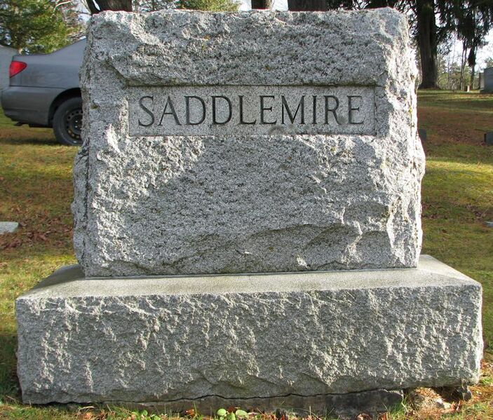 File:Grave-Knox-SaddlemireGeorge.jpg
